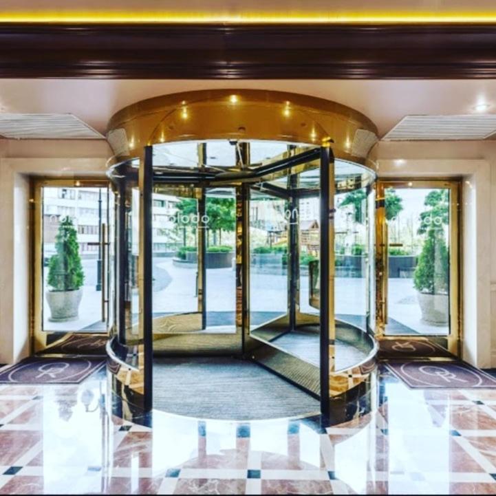 1 Room 60M2 Center Of Obolon Near River Side. With Terrace. 22 Floor Kiev Esterno foto